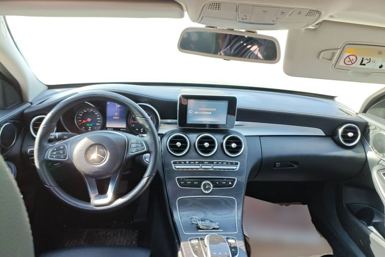 奔驰C级 2015款 C 180 L 运动型中控内饰7002