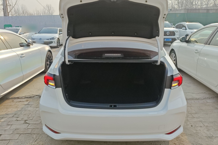 丰田 卡罗拉 2021款 双擎 1.8L E-CVT精英版局部细节23