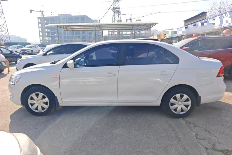 大众 桑塔纳 2015款 1.6L 自动风尚版车身外观4