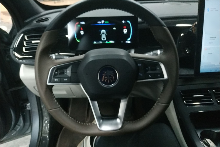 比亚迪 秦PLUS 2024款 荣耀版 DM-i 55KM领先型中控内饰13