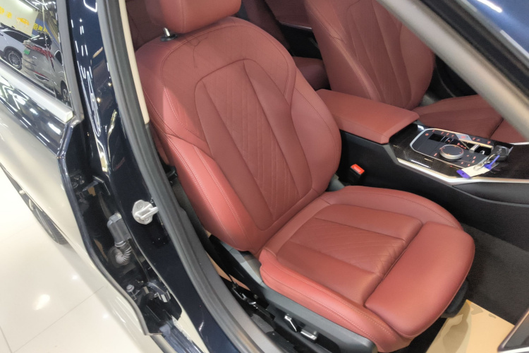 宝马3系 2024款 325Li M运动套装局部细节41