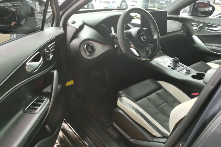 腾势X 2020款 PHEV运动版中控内饰7002