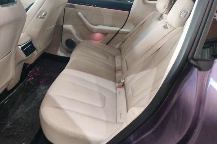 鸿蒙智行 智界R7 2024款 纯电 736km UItra中控内饰7004