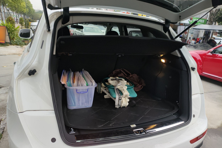 奥迪Q5 2016款 40 TFSI 进取型局部细节23