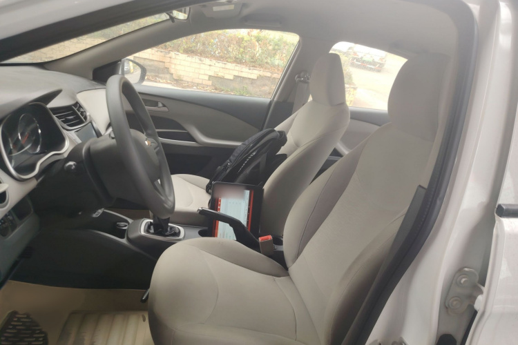 雪佛兰 2015款 赛欧3 1.3L 手动理想版局部细节19