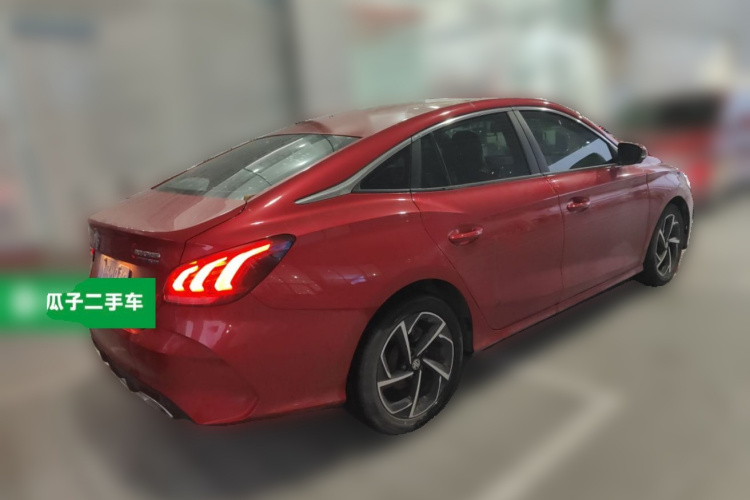 名爵 MG5 2021款 300TGI DCT青奢风潮版车身外观6005