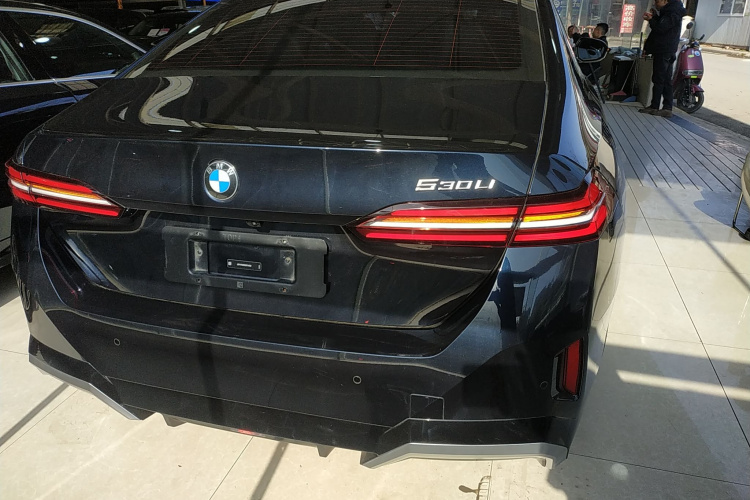 宝马5系 2024款 525Li M运动套装车身外观6004