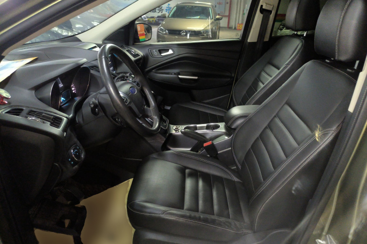 福特 翼虎 2015款 2.0L GTDi 四驱尊贵型局部细节19