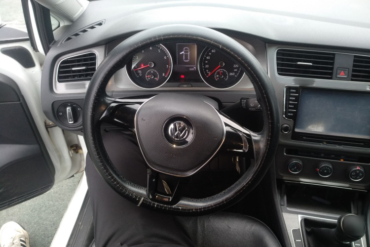 大众 高尔夫 2014款 1.4TSI 手动舒适型中控内饰13