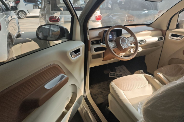 五菱汽车 宏光MINIEV 2024款 第三代 215km 青春版中控内饰20