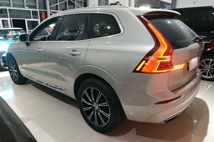 沃尔沃XC60 2020款 T5 四驱智远豪华版车身外观6003