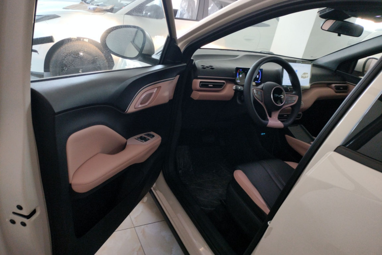 比亚迪 海鸥 2025款 305km 活力版中控内饰20