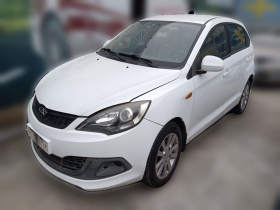 奇瑞 风云2 2013款 两厢 1.5L AMT锐意版