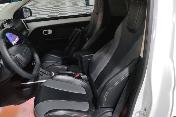 荣威 科莱威CLEVER 2022款 311km元气啵啵版中控内饰21