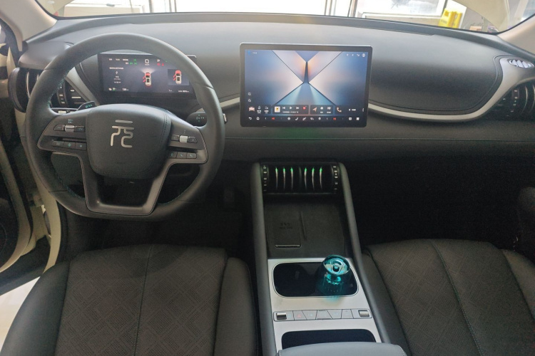 比亚迪 元PLUS 2025款 智驾版 510KM 超越型中控内饰12