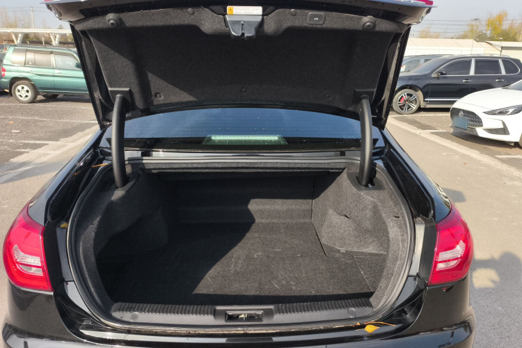 红旗H7 2021款 1.8T 公务版局部细节23