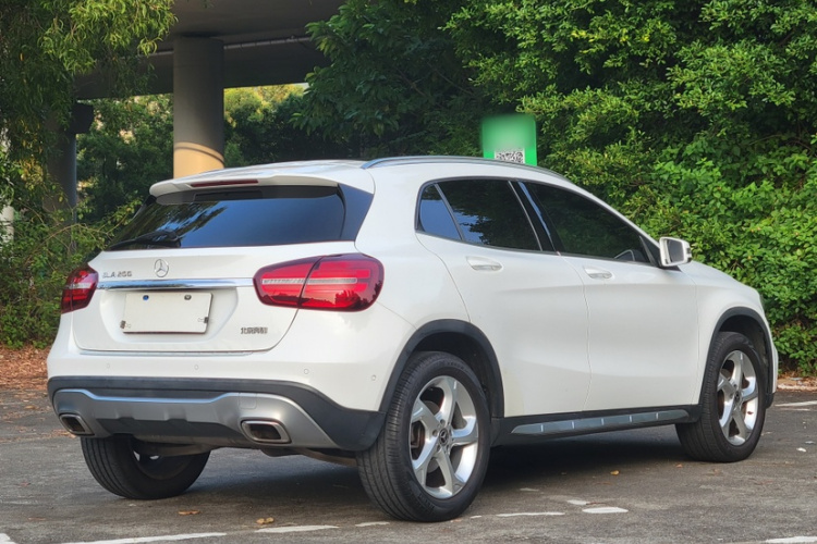 奔驰GLA 2017款 GLA 200 动感型车身外观6007