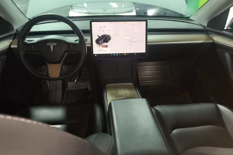 特斯拉 Model Y 2022款 后轮驱动版中控内饰12