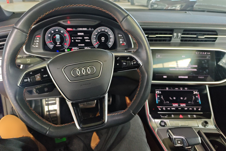 奥迪A7L 2022款 55 TFSI quattro S-line edition one先行版中控内饰7002