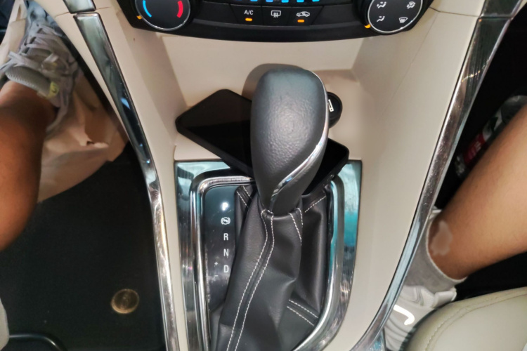 别克 英朗 2017款 15N 自动精英型局部细节18