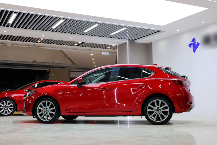 马自达3 昂克赛拉 2017款 两厢 2.0L 自动运动型 国V车身外观6002