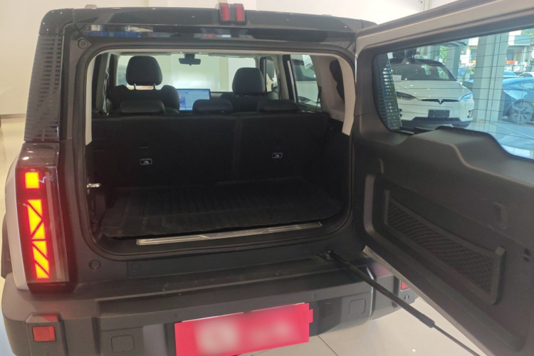 奇瑞iCAR 03 2024款 401km 两驱标准进阶版机舱底盘23