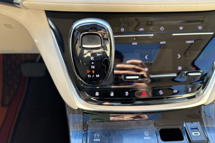 别克GL8 2023款 ES陆尊 豪华型局部细节18