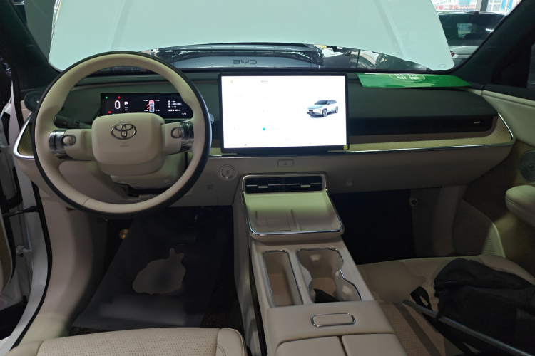 丰田 铂智3X 2025款 520 Pro中控内饰7002
