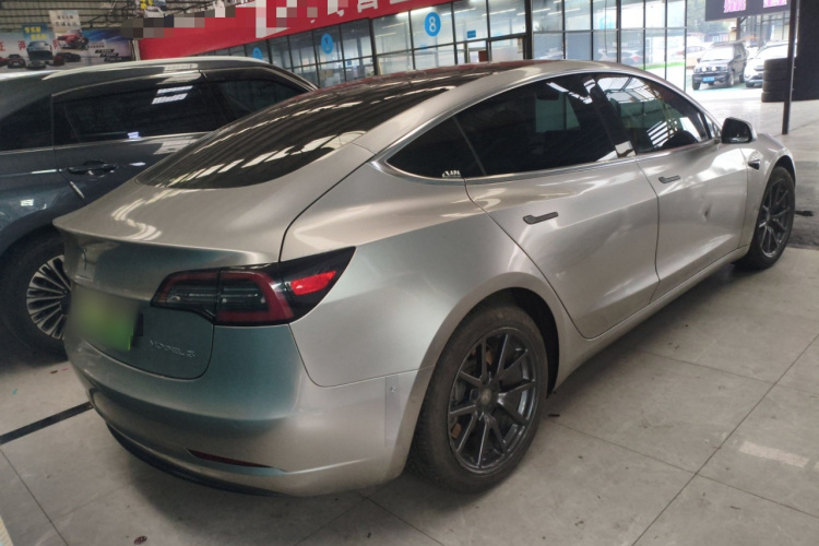 特斯拉 Model 3 2020款 标准续航后驱升级版车身外观7