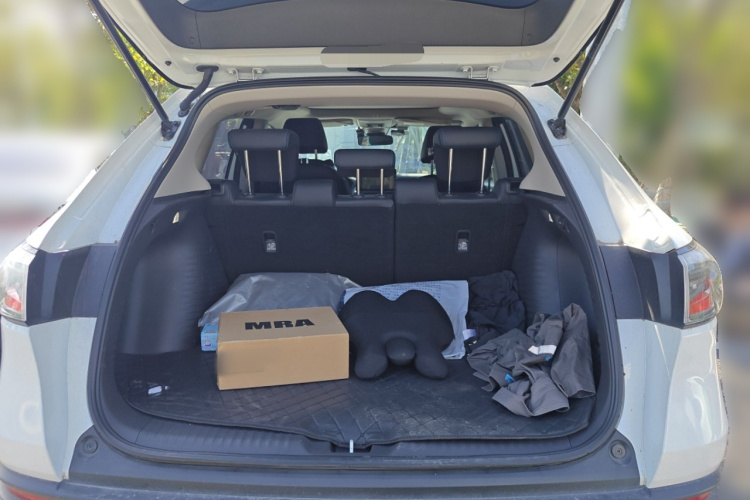 本田HR-V 2023款 240TURBO 劲潮版局部细节23