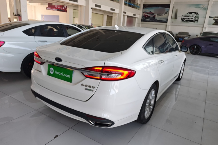 福特 蒙迪欧 2017款 EcoBoost 180 时尚型车身外观6005