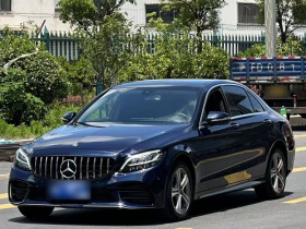奔驰C级 2020款 改款 C 260 L 运动版