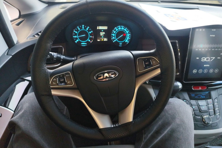 江淮瑞风 瑞风L5 2022款 2.0T 自动商务版局部细节13