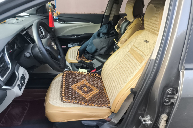 别克 英朗 2015款 15N 自动精英型中控内饰19