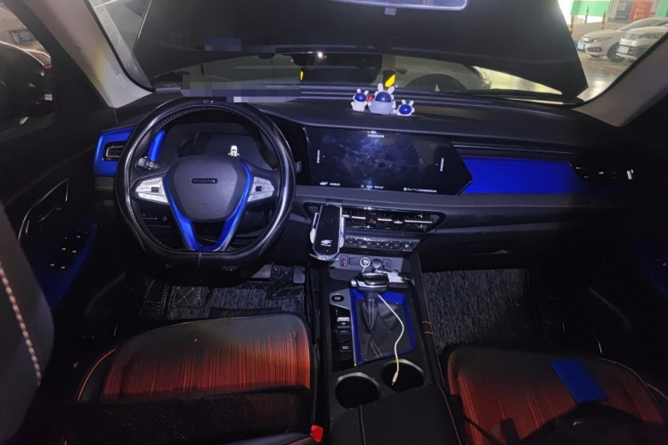 长安欧尚X7 PLUS 2022款 1.5T 蓝鲸版自动尊贵型中控内饰7002