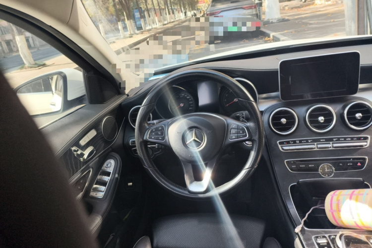 奔驰C级 2018款 C 200 L 运动版局部细节13