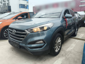 现代 途胜 2015款 1.6T 双离合两驱舒适型