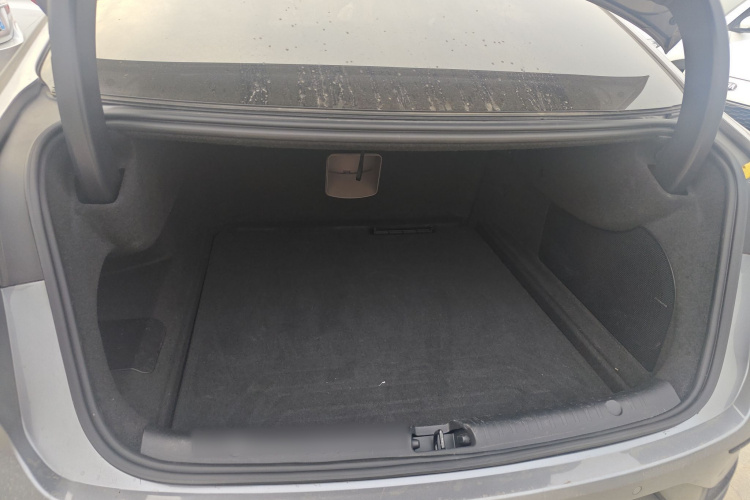 比亚迪 汉 2024款 EV 荣耀版 605KM前驱尊贵型机舱底盘23