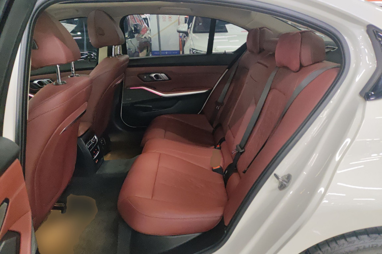 宝马3系 2023款 325Li M运动曜夜套装中控内饰21