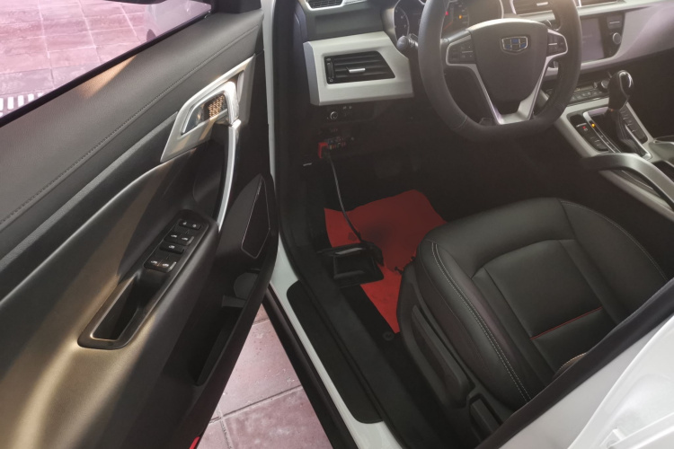 吉利汽车 博越 2018款 1.8TD 自动两驱智雅型中控内饰20