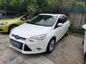 福特 福克斯 2012款 两厢 1.6L 自动风尚型