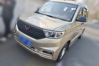 五菱汽车 五菱宏光V 2022款 1.5L劲取版电动助力LAR