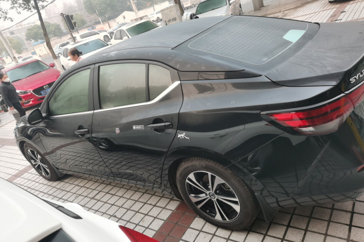 日产 轩逸 2020款 1.6L XL CVT悦享版车身外观4