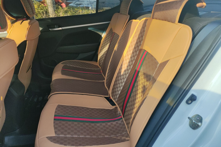 现代 领动 2016款 1.6L 自动智炫·精英型中控内饰21