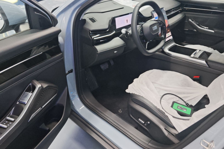 吉利银河 银河L6 2024款 125km PLUS 龙腾版中控内饰20