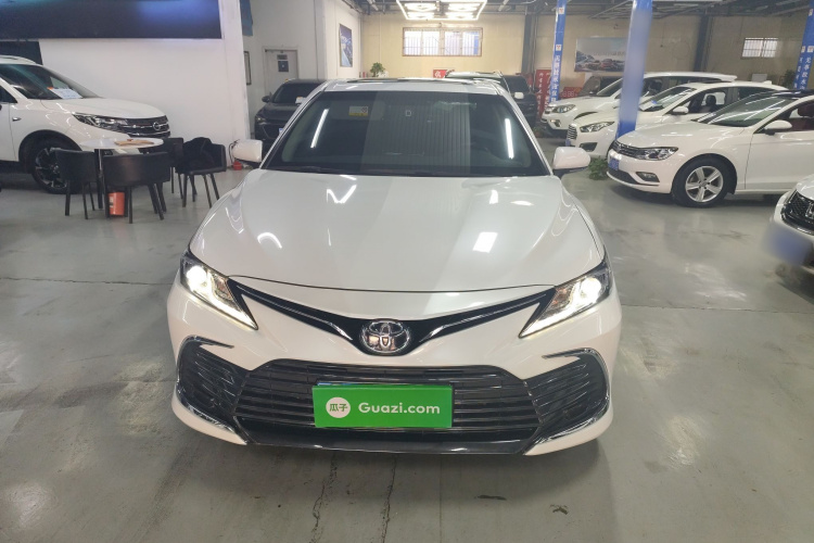 丰田 凯美瑞 2022款 2.0GVP 领先版车身外观2