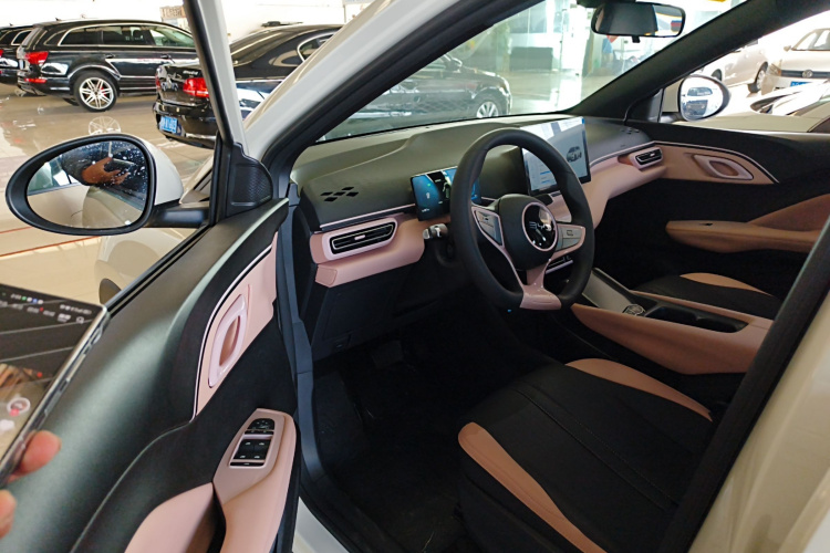 比亚迪 海鸥 2025款 智驾版 305km 活力版中控内饰20