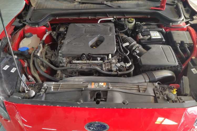 福特 福克斯 2020款 两厢 EcoBoost 180 自动ST Line局部细节24