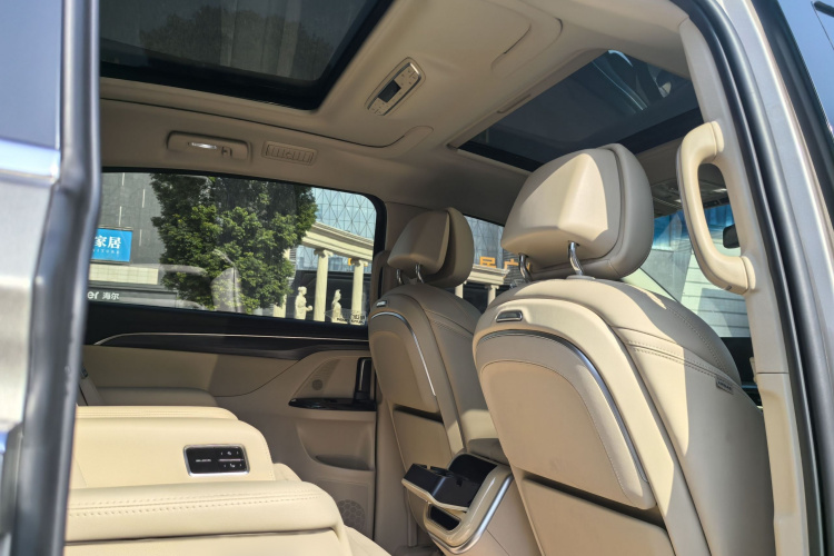 别克GL8 2023款 ES陆尊 豪华型中控内饰7003