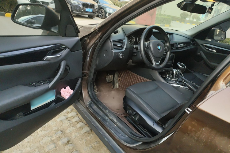 宝马X1 2015款 sDrive18i 领先晋级版中控内饰20